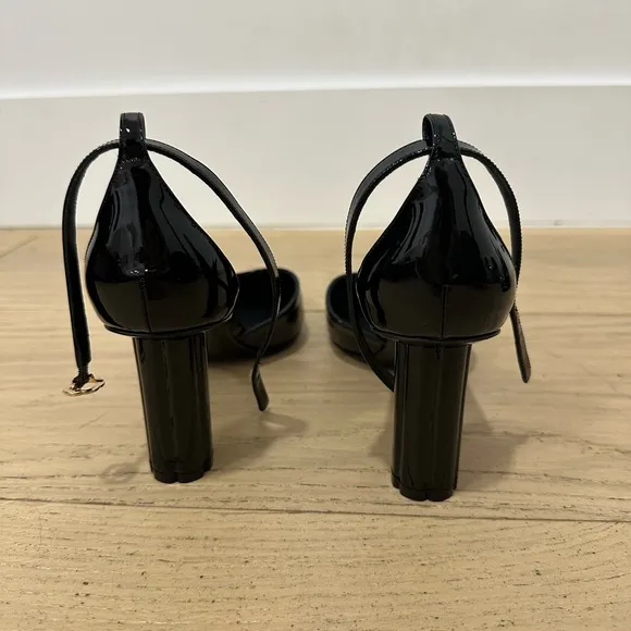 Brand New Salvatore Ferragamo Black Patent Leather Pumps