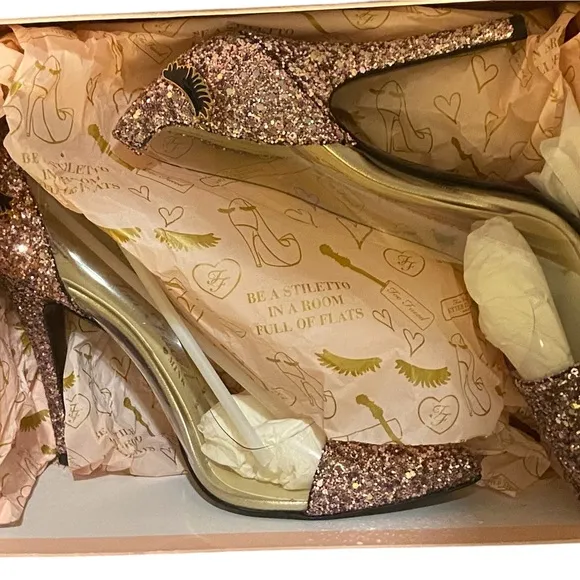 BRAND NEW/ORIGINAL BOX TOO FACED BETTER THAN SEX PINK GLITTER STILETTOS SIZE 7