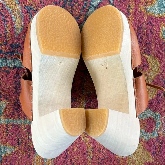 BRYR | Women's Tan Leather Penny Tassel Clog Mid Heel, peel a boo sides, sz 6.5