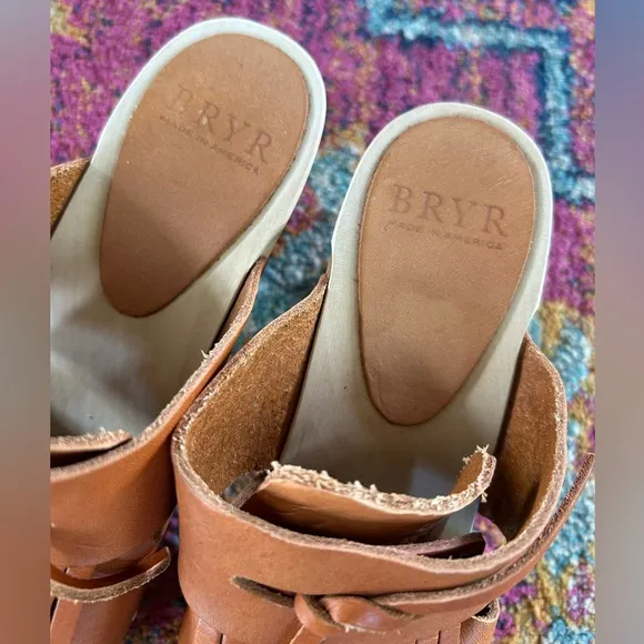 BRYR | Women's Tan Leather Penny Tassel Clog Mid Heel, peel a boo sides, sz 6.5