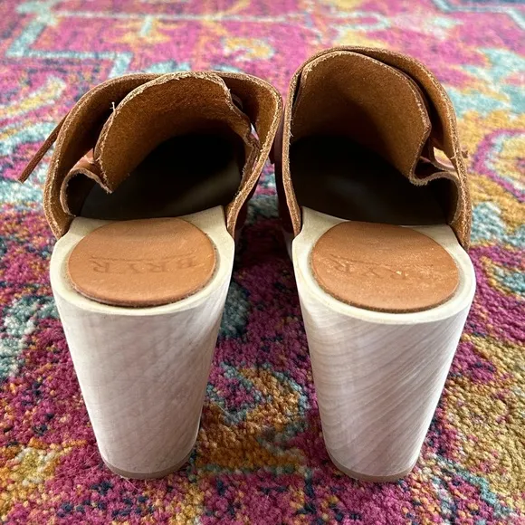 BRYR | Women's Tan Leather Penny Tassel Clog Mid Heel, peel a boo sides, sz 6.5