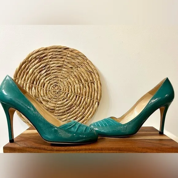 Butter Parker Patent Leather with Suede Heels in Peacock Teal Size 9