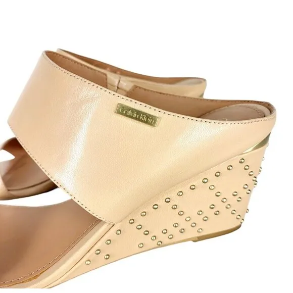 Calvin Klein Phyllis Nude Leather Studded Wedge Heel Double Strap Sandals Sz 10
