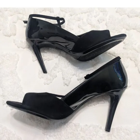 Calvin Klein Women's Nicolette Peep Toe T-Strap Classic Pumps – Black – Size 8