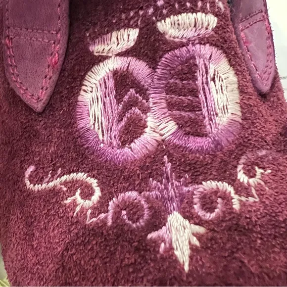 Calzature Under 18 Women’s Tie Up Wineberry Suede Embroidered Flat Shoes Size 10