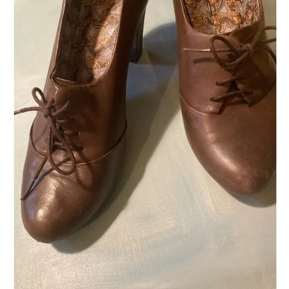 Camper Lace-up Oxford Brogue Heels Comfort w/ Box ~ 1940s Glam ~ Sz 40 10