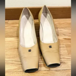 Chanel Vintage Pumps Shoes Heels 11