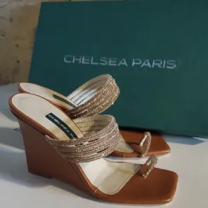 Chelsea Paris Women's Tan and Gold Wedge Sandals