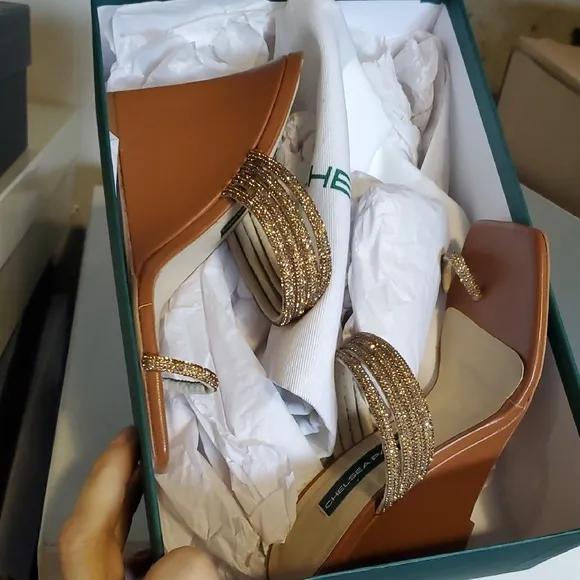 Chelsea Paris Women's Tan and Gold Wedge Sandals