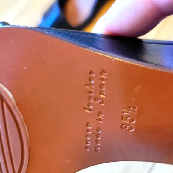 Chie Mihara Authentic Leather Black Women's Sandals. So Amazing!