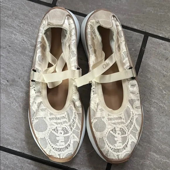 Chloe Cream Lace Women's Shoes Euro size 40