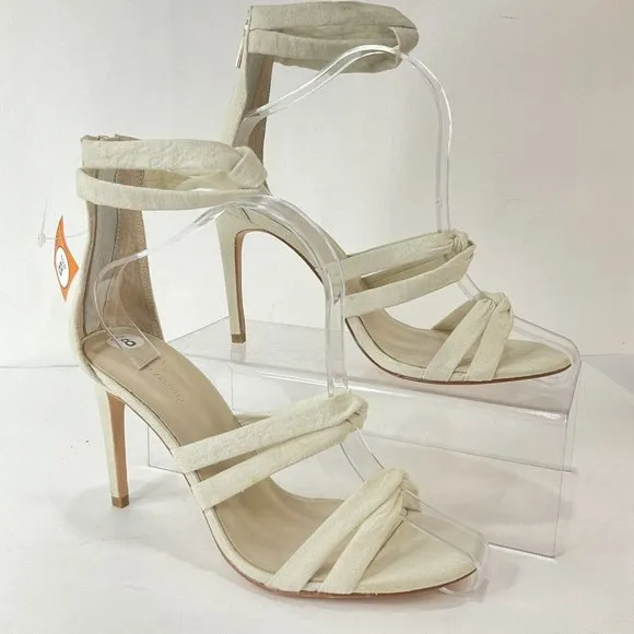 Chrissy Teigen X Revolve shoes Womens Sz 8 Cream Linen Strappy Heels Stiletto