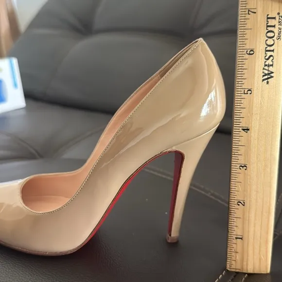 🪩Christian louboutin MIA pumps