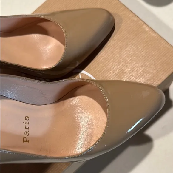 🪩Christian louboutin MIA pumps