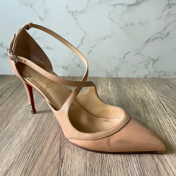 Christian Louboutin Nude Patent Leather Pointed-Toe Heels – Size 38