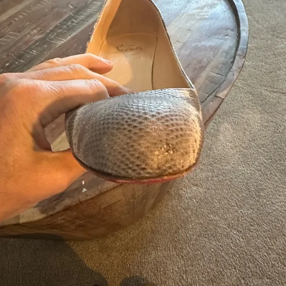 Christian Louboutin Round Toe Gray and Cream Leopard Heels, size 9 EUC
