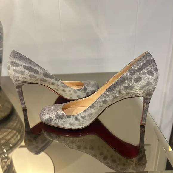 Christian Louboutin Round Toe Gray and Cream Leopard Heels, size 9 EUC