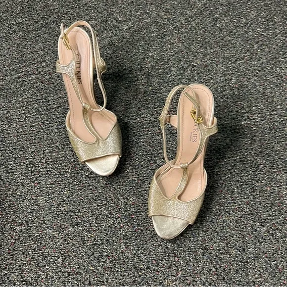 CHUCKIES VERO CUOIO Gold Sparkly Strappy Platform Stiletto Italy Heels Shoes 7.5