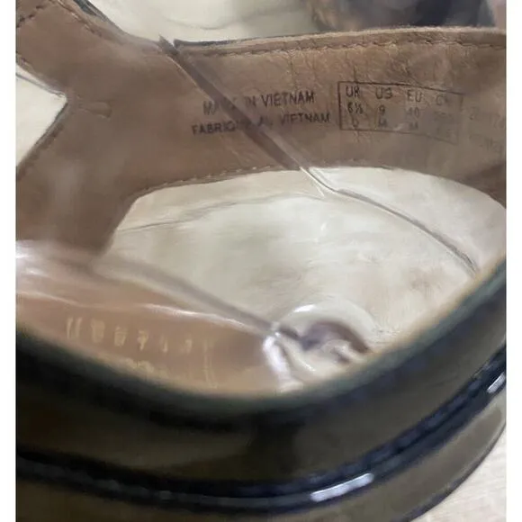 Clarks Heels Womens Size 9M Navy Patent Leather Strappy Wedge Sandals