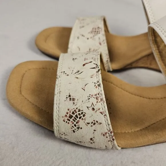 Clarks Kyarra Faye Sandals Size 7.5 Leather 26171239 Cork Wedge White Floral NEW