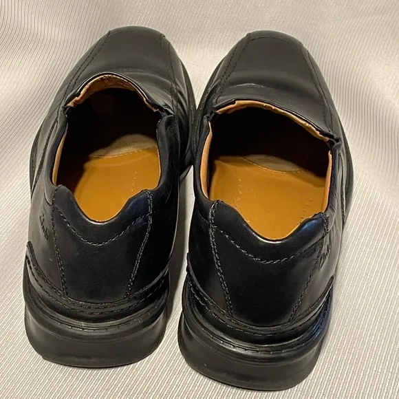 Clarks men’s size 9 black leather dress loafer shoes