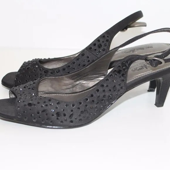 Coach And Four Beaded Shoes Sling- Back Pumps Heel Women's Size 7 Black