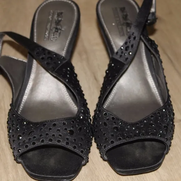 Coach And Four Beaded Shoes Sling- Back Pumps Heel Women's Size 7 Black