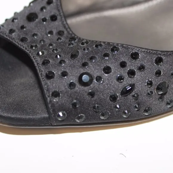Coach And Four Beaded Shoes Sling- Back Pumps Heel Women's Size 7 Black