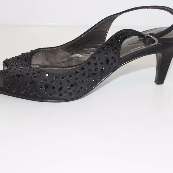 Coach And Four Beaded Shoes Sling- Back Pumps Heel Women's Size 7 Black