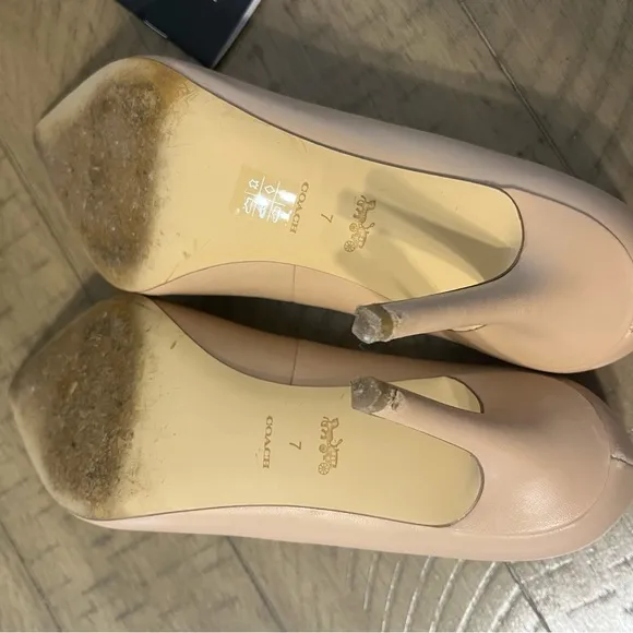 Coach Audrey 90 Leather Pump Heel in color Beechwood size 7b