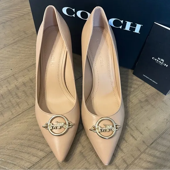 Coach Audrey 90 Leather Pump Heel in color Beechwood size 7b