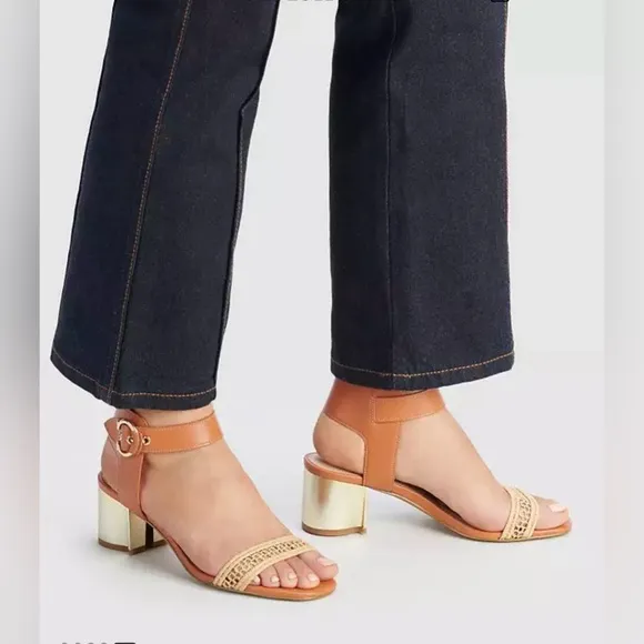 COACH Hazelnut Marci  Leather Sandal Sz 10B