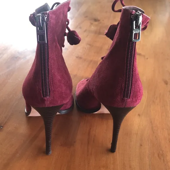 Coach Lena Lace Up Gladiator‎ Peep Toe Zip Back Bootie Burgundy Suede Sz 7 - EUC