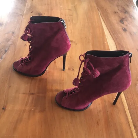 Coach Lena Lace Up Gladiator‎ Peep Toe Zip Back Bootie Burgundy Suede Sz 7 - EUC