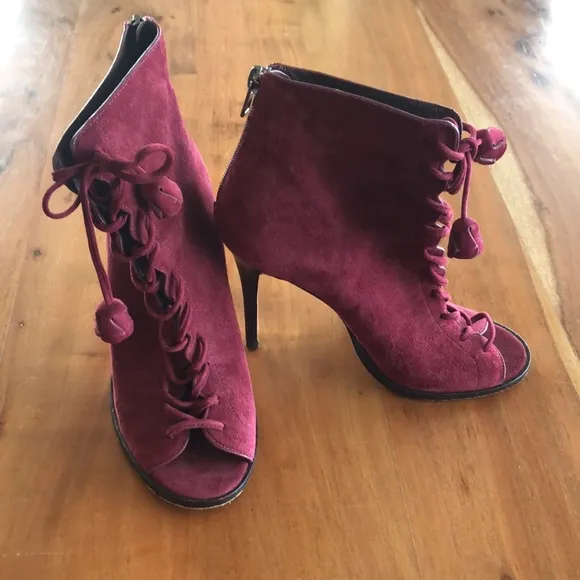 Coach Lena Lace Up Gladiator‎ Peep Toe Zip Back Bootie Burgundy Suede Sz 7 - EUC