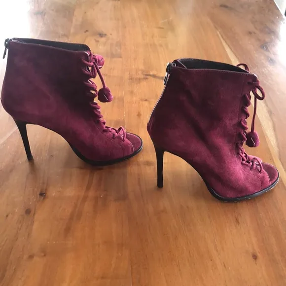 Coach Lena Lace Up Gladiator‎ Peep Toe Zip Back Bootie Burgundy Suede Sz 7 - EUC