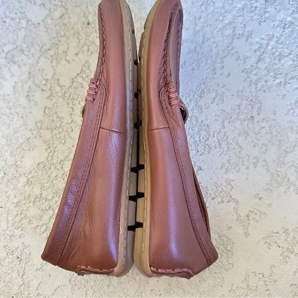 Coach Mary lock up flats loafers caramel brown pebbled leather Sz 6.5