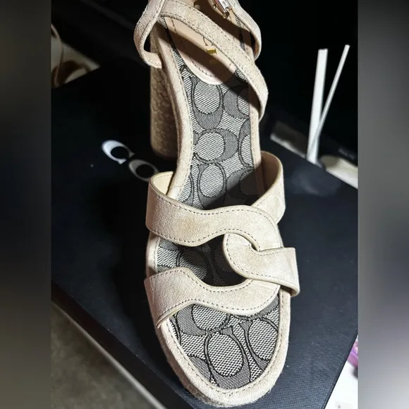 Coach Women's Beige Sandals