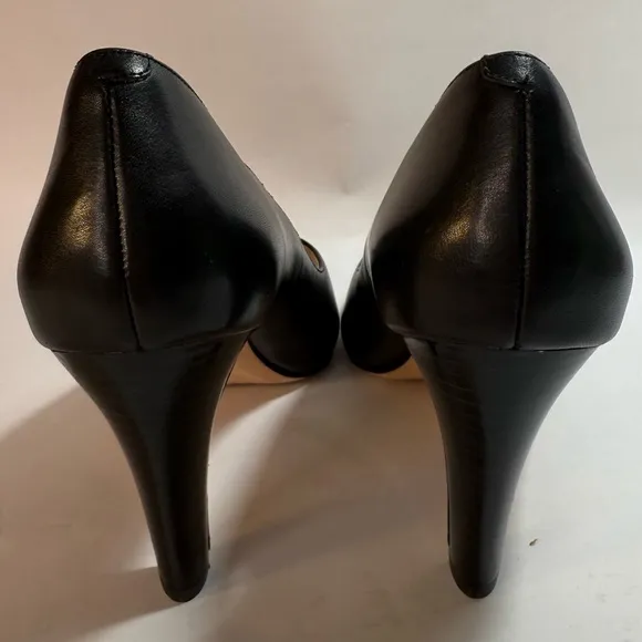 Cole Haan Black Leather Open Toe Heels 10B