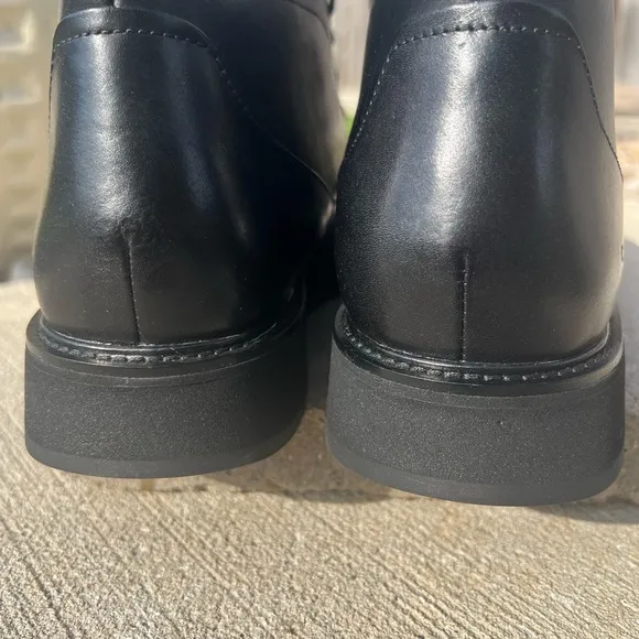 Cole Haan Black Oxford Shoes with Smooth Leather Finish