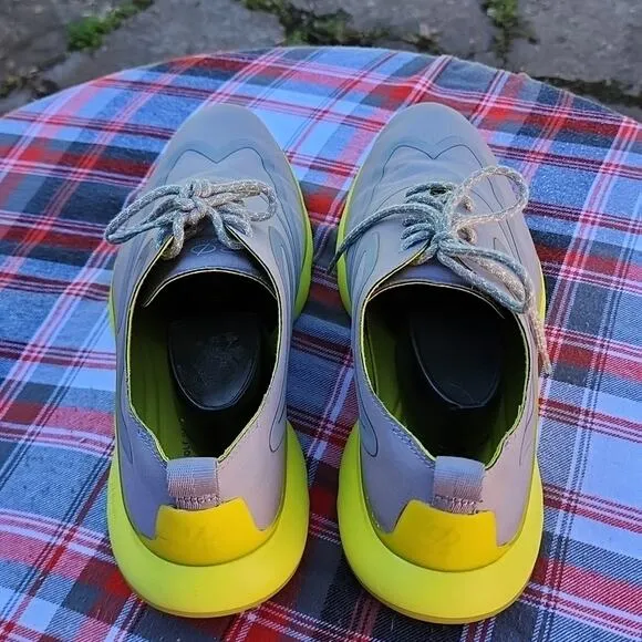 COLE HAAN WING TIP 3ZERO GRAND YELLOW GREY DERBY'S 💛 MENS SIZE 9.0 AWESOME 👌