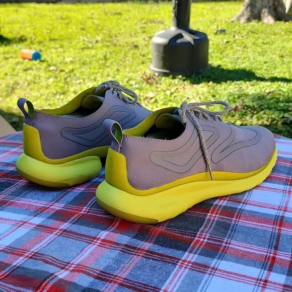 COLE HAAN WING TIP 3ZERO GRAND YELLOW GREY DERBY'S 💛 MENS SIZE 9.0 AWESOME 👌