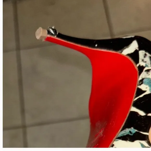 COPY - Christian Louboutin printed d’orsay pumps
