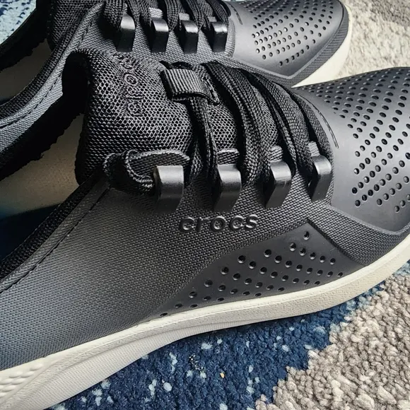 Crocs Literide Color Dip Pacer Women's Shoes Size 11 Black Midnight Blue