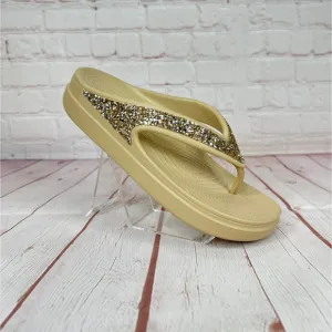 Crocs Sloane Glitter Chai/Gold Wedge Flip Flop Sandals Women’s Sz 8 (207665-2J2)