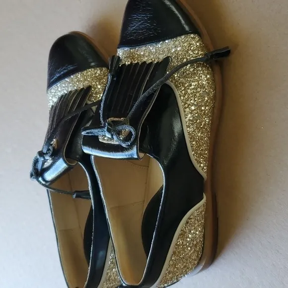 Croon tassel  gold glitter and black shoes RARE Size 38 (us 7.5 )