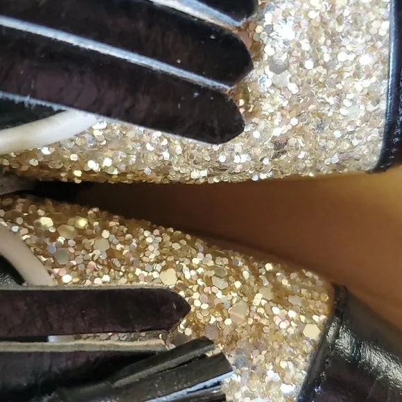 Croon tassel  gold glitter and black shoes RARE Size 38 (us 7.5 )