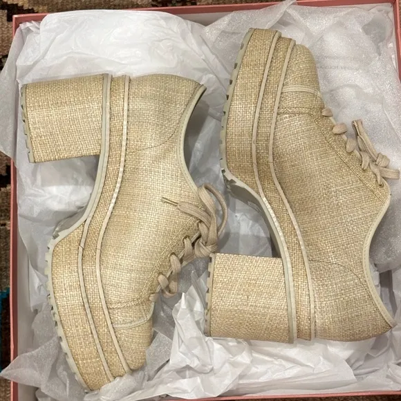 Cult Gaia Cream Platform Shoes with Elegant Design