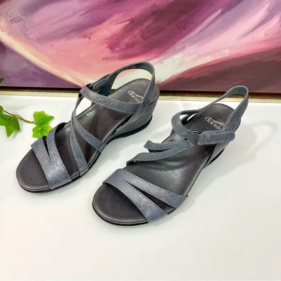 Dansko Addyson Strappy Wedge Sandals in Pewter Size 38 / US 7.5 - 8