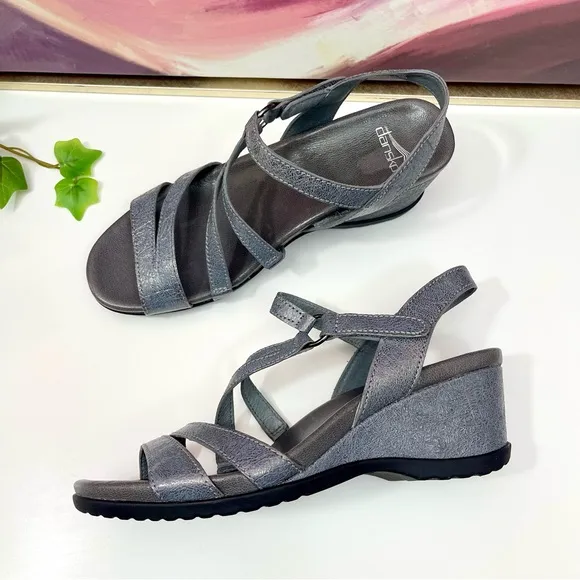 Dansko Addyson Strappy Wedge Sandals in Pewter Size 38 / US 7.5 - 8